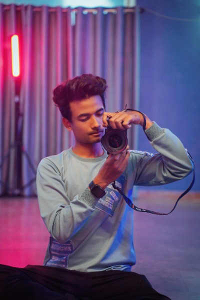 Imran Siddique filming